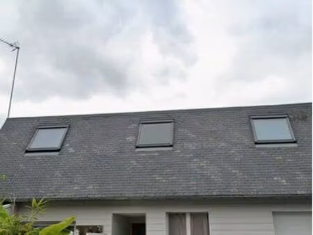 je vous propose un appartement ou une maison de ville très agréable car situé au centre-vi
