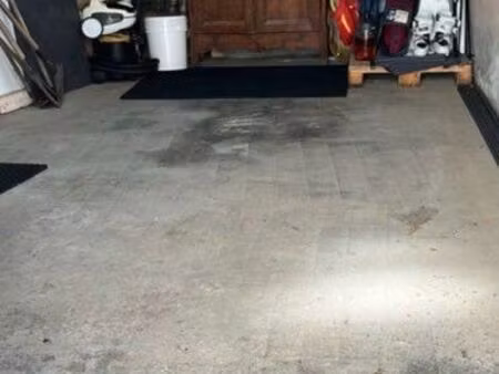 emplacement disponible dans garage