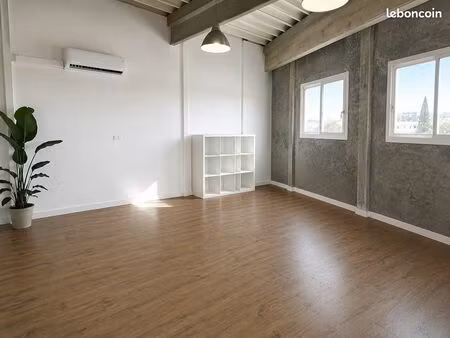 bureau dans local commercial