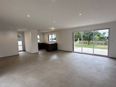 à louer maison t5 - 140 m2 - trégunc