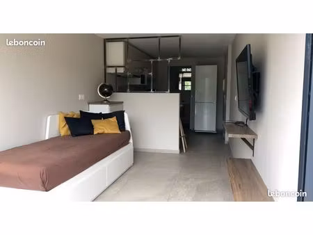 à louer – studio 28m2 rénové avec terrasse pour alternant(e) / etudiant(e) – dispo 09/26 o