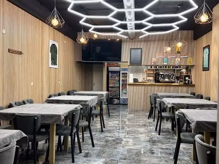 bar 56 m² epinay sur seine