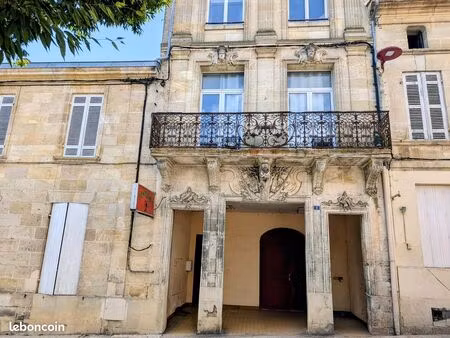 immeuble 729 m² saint-savin