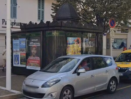 presse 12 m² toulon