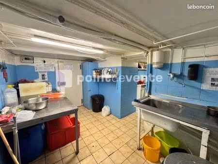 local commercial 76 m²