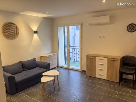 studio 1 pièce 27 m²