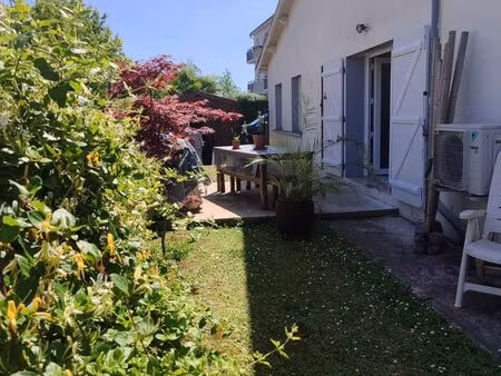 appartement rez de jardin - 4 pièces - 100 m²