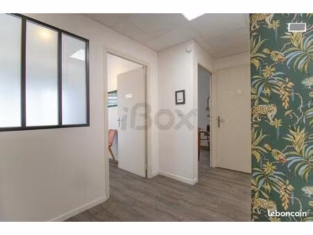 bureaux 103 m² toulon