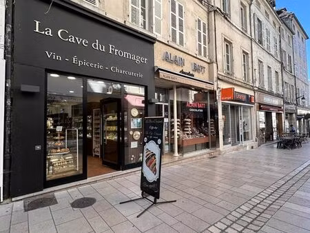 boutique 65 m² beaune