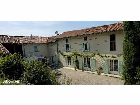 grande maison de caractère en haute-garonne avec potentiel d’accueil