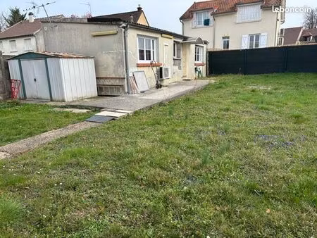 terrain + petite maison