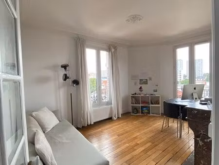 t2 meublé 50 m² avec pièce annexe – hyper-centre d'aubervilliers – métro l12 au pied de l'