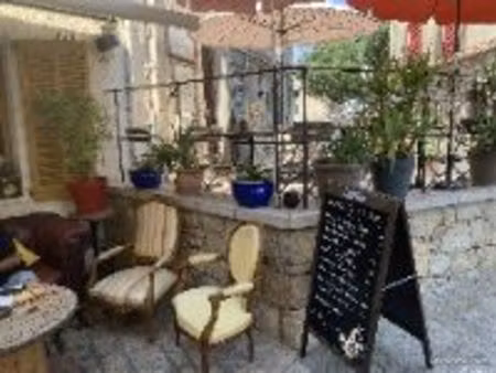 ◊ affaire coup de cœur / emplacement n°1 ◊ bar-restaurant au cœur de callian (var) ??