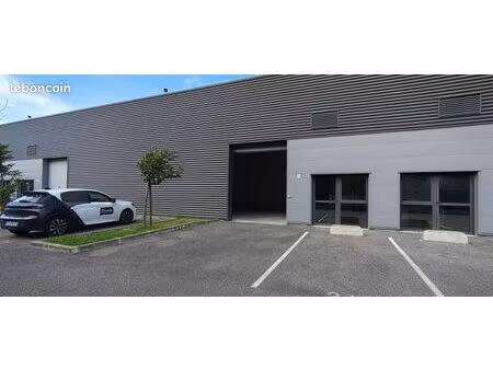 local commercial 97 m²