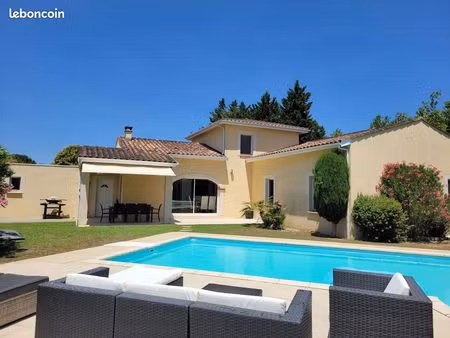 villa 167 m² 5 chambres piscine chauffée terrain 1200 m² sans vis-à-vis