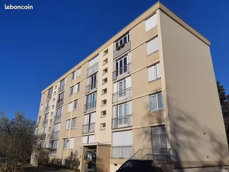 studio 1 pièce 30 m²