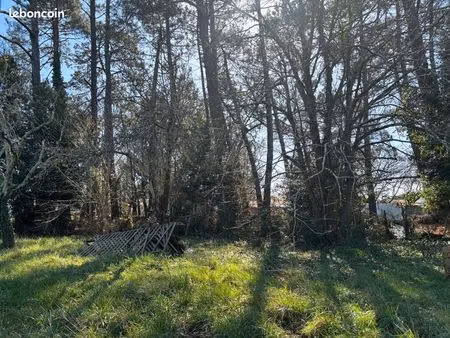 terrain 900 m² lanton