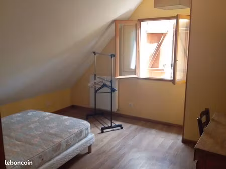chambre meublée