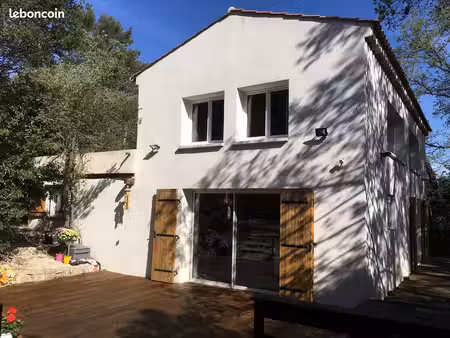 villa 6 pièces 150 m²