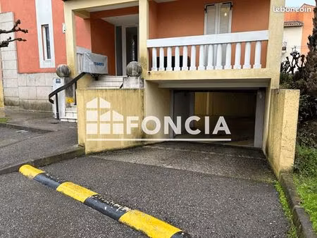 parking 12 m² saint cyr sur mer