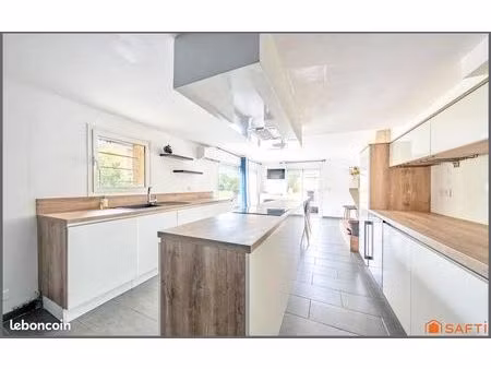 maison 6 pièces 163 m²