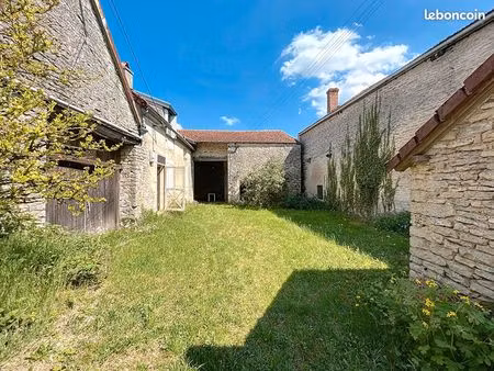 grange 3 pièces 47 m²