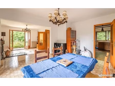maison 7 pièces 134 m²