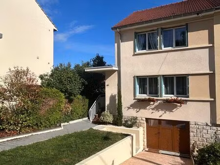 maison quartier montagne saint anne
