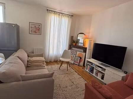 2 pièces meublé de 40 m² – quartier tremblay/plant