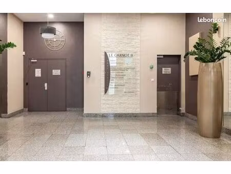 bureaux 594 m² bagnolet
