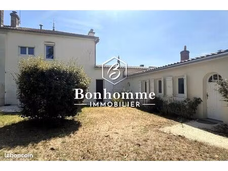 maison 6 pièces 157 m²