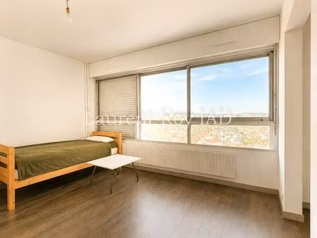 studio 2 pièces 33 m²