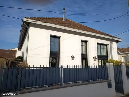 maison 90m² (85.03m² loi carrez) 3 pièces+bureau+garage-université