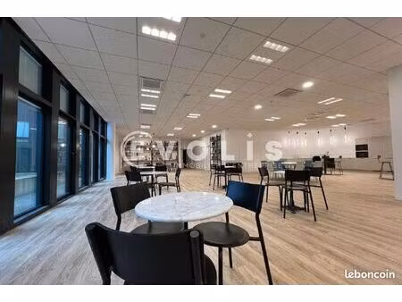 bureaux 120 m²