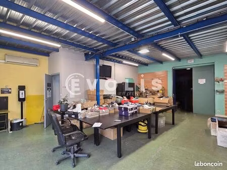 local d'activité 635 m²