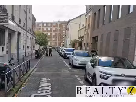 local commercial 220 m²