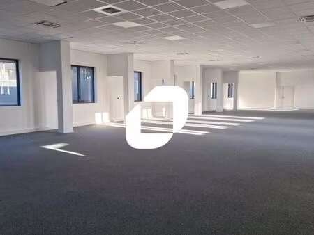 bureaux 220 m²