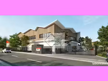 local d'activité 922 m²
