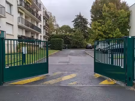 location place de parking