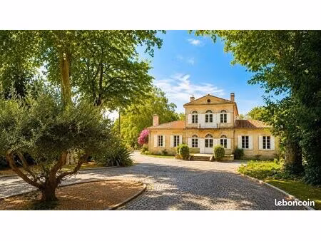 maison 6 pièces 253 m²
