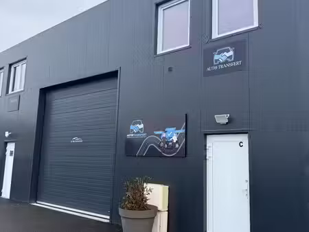 fonds de commerce 170m2 persan à vendre – agence de vente de véhicules d'occasion –
