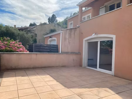 location appartement 4 pièces 104 m² à roumoules (04500)  850 €