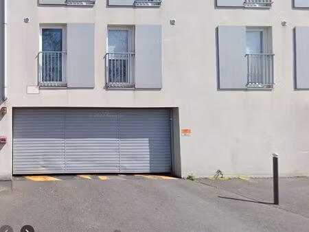 place de parking à louer – proche gare d'argenteuil