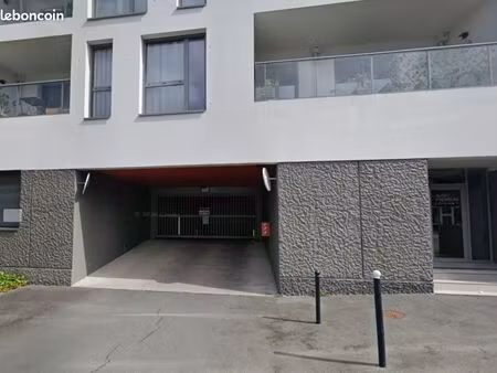 place de parking à louer - bordeaux bastide