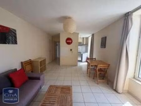 location appartement 2 pièces meublé à quimper guerlac'h - kermoguer - kerfeunteun nord - 