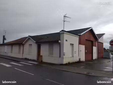 local entrepot box garage