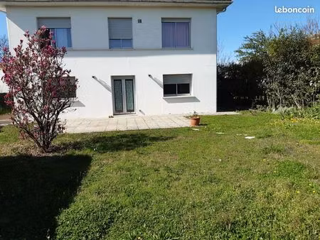 superbe maison d'architecte 142m2 à mérignac  4 pièces  2 salles de bains  grand garage  v