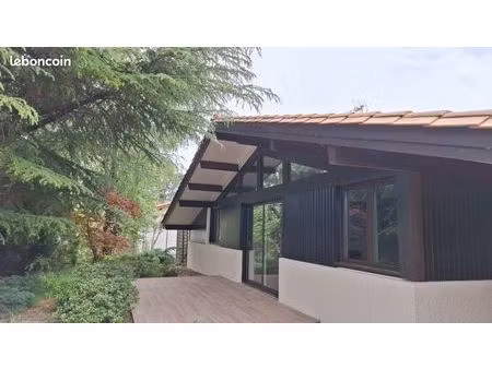 très belle maison rénovée 4 chambres à saint médard en jalles