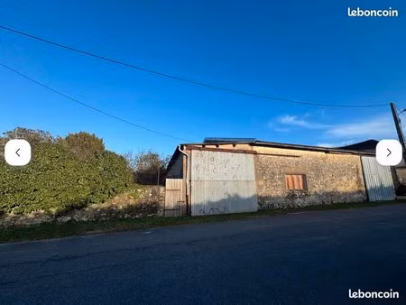 rare / saint-estèphe – hangar de stockage 225 m² avec grand terrain clos de 700 m²