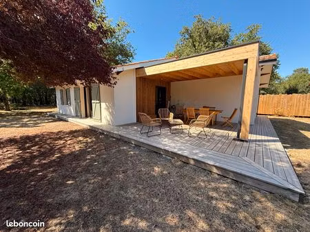 maison meublée 105 m2 de septembre à juin idéale famille et/ou colocation vendays-montaliv